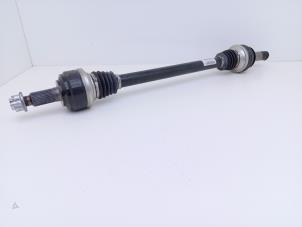 Gebruikte Aandrijfas rechts-achter Volkswagen Touareg Prijs € 149,00 Margeregeling aangeboden door Automaterialen Ronald Morien B.V.