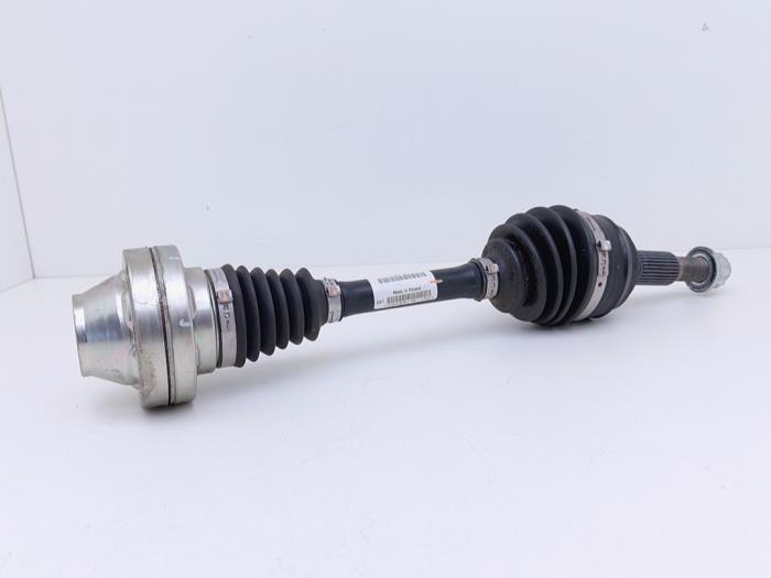 Gebruikte Aandrijfas links-voor Volkswagen Touareg (7PA/PH) 4.2 TDI V8 DPF 32V Prijs € 95,00 Margeregeling aangeboden door Automaterialen Ronald Morien B.V.