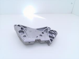 Nieuwe Motorsteun Volkswagen Passat Variant (3G5) Prijs € 14,99 Inclusief btw aangeboden door Automaterialen Ronald Morien B.V.