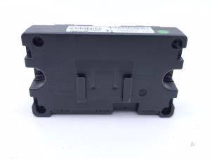 Gebruikte Computer Diversen Renault Megane III Coupe (DZ) 1.6 16V Prijs € 25,00 Margeregeling aangeboden door Automaterialen Ronald Morien B.V.