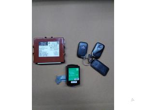 Gebruikte Centrale Deurvergrendelings Module Lexus CT 200h 1.8 16V Prijs € 35,00 Margeregeling aangeboden door Automaterialen Ronald Morien B.V.