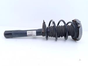 Gebruikte Schokdemperpoot rechts-voor BMW 2 serie Active Tourer (F45) 220i 2.0 TwinPower Turbo 16V Prijs € 95,00 Margeregeling aangeboden door Automaterialen Ronald Morien B.V.