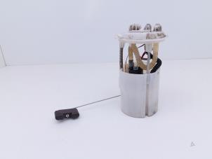 Gebruikte Tank element Pomp Renault Scénic III (JZ) 1.6 Energy dCi 130 Prijs € 75,00 Margeregeling aangeboden door Automaterialen Ronald Morien B.V.