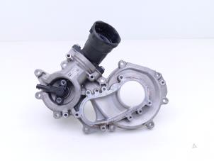 Gebruikte Thermostaathuis Mercedes C AMG (C205) 4.0 C-63 AMG V8 Biturbo Prijs € 175,00 Margeregeling aangeboden door Automaterialen Ronald Morien B.V.