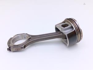 Gebruikte Zuiger Mercedes C AMG (C205) 4.0 C-63 AMG V8 Biturbo Prijs € 395,00 Margeregeling aangeboden door Automaterialen Ronald Morien B.V.