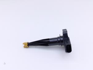 Gebruikte Oliepeil sensor Mercedes C AMG (C205) 4.0 C-63 AMG V8 Biturbo Prijs op aanvraag aangeboden door Automaterialen Ronald Morien B.V.