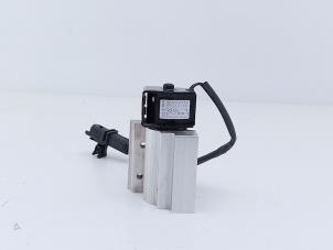 Gebruikte Expansieklep airco Renault Kangoo Express (FW) ZE Prijs € 65,00 Margeregeling aangeboden door Automaterialen Ronald Morien B.V.