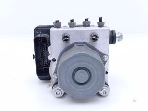 Gebruikte ABS Pomp Renault Kangoo Express (FW) ZE Prijs € 195,00 Margeregeling aangeboden door Automaterialen Ronald Morien B.V.