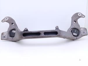 Gebruikte Motorsteun Porsche Cayenne (9PA) 3.2 V6 24V Prijs € 65,00 Margeregeling aangeboden door Automaterialen Ronald Morien B.V.