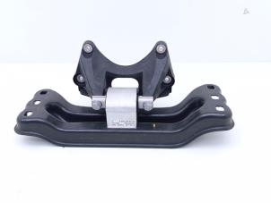 Gebruikte Versnellingsbak Steun Mercedes C Estate (S205) C-180 1.6 16V BlueEfficiency Prijs € 45,00 Margeregeling aangeboden door Automaterialen Ronald Morien B.V.