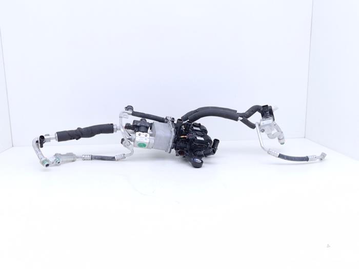 Gebruikte Airco deel (div) Volvo EX30 Twin Motor Performance 69 kWh Prijs € 395,00 Margeregeling aangeboden door Automaterialen Ronald Morien B.V.
