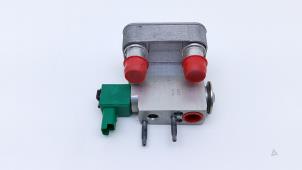 Gebruikte Druksensor airco Renault Captur II (RJB) 1.6 E-Tech 145 Prijs € 149,00 Inclusief btw aangeboden door Automaterialen Ronald Morien B.V.