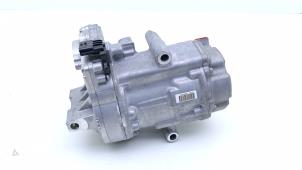 Gebruikte Aircopomp Renault Captur II (RJB) 1.6 E-Tech 145 Prijs € 295,00 Inclusief btw aangeboden door Automaterialen Ronald Morien B.V.