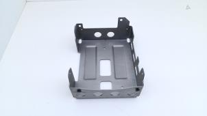 Gebruikte Motor Beschermplaat Audi E-tron (GEN) 55 quattro Prijs € 65,00 Margeregeling aangeboden door Automaterialen Ronald Morien B.V.