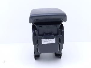 Gebruikte Armleuning Seat Leon (KLB) 1.0 TSI 12V Prijs € 115,00 Inclusief btw aangeboden door Automaterialen Ronald Morien B.V.