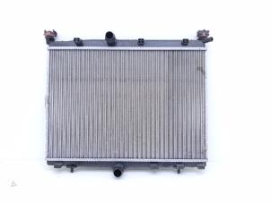 Gebruikte Radiateur Peugeot 2008 (UD/UK/UR/US/UX) 1.2 VTi 12V PureTech 100 Prijs € 145,00 Margeregeling aangeboden door Automaterialen Ronald Morien B.V.