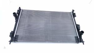 Gebruikte Radiateur Peugeot 308 SW (L4/L9/LC/LJ/LR) 1.2 12V e-THP PureTech 130 Prijs € 49,00 Margeregeling aangeboden door Automaterialen Ronald Morien B.V.