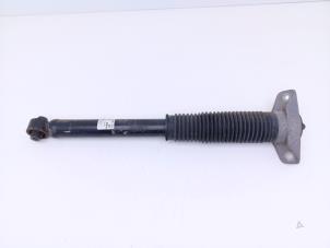 Gebruikte Schokdemper links-achter Hyundai Tucson (NX) 1.6 T-GDI Hybrid 48V Prijs € 49,00 Margeregeling aangeboden door Automaterialen Ronald Morien B.V.