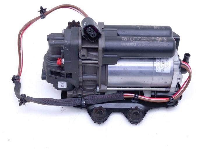 Gebruikte Compressor Audi e-tron (GEN) 55 quattro Prijs € 395,00 Margeregeling aangeboden door Automaterialen Ronald Morien B.V.