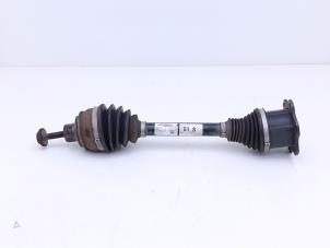 Gebruikte Aandrijfas rechts-voor Audi E-tron (GEN) 55 quattro Prijs € 123,14 Margeregeling aangeboden door Automaterialen Ronald Morien B.V.