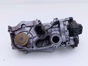 Gebruikte Waterpomp Volkswagen Golf VII (AUA) 1.5 TSI Evo BMT 16V Prijs € 75,00 Margeregeling aangeboden door Automaterialen Ronald Morien B.V.