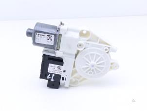 Gebruikte Portierruitmotor Jeep Renegade (BU) 1.4 Multi Air 16V Prijs € 49,00 Margeregeling aangeboden door Automaterialen Ronald Morien B.V.