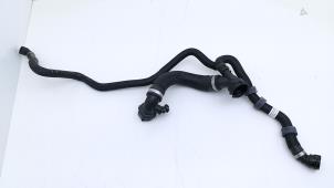 Gebruikte Radiateurslang Jaguar E-Pace 2.0 D 165 MHEV 16V AWD Prijs € 59,29 Inclusief btw aangeboden door Automaterialen Ronald Morien B.V.