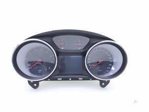 Gebruikte Instrumentenpaneel Opel Astra K Sports Tourer 1.0 Turbo 12V Prijs € 125,00 Margeregeling aangeboden door Automaterialen Ronald Morien B.V.