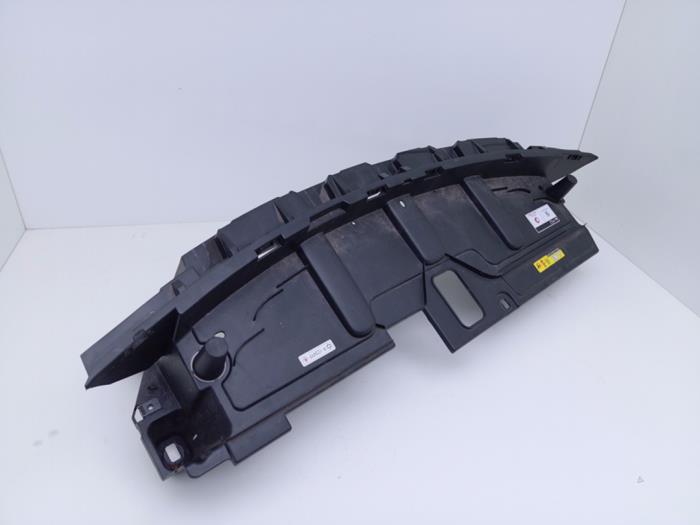 Frontpaneel van een Peugeot 3008 II (M4/MC/MJ/MR) 1.2 12V e-THP PureTech 130 2018