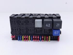 Gebruikte Zekeringkast Volkswagen Corrado 1.8 16V Prijs € 65,00 Margeregeling aangeboden door Automaterialen Ronald Morien B.V.