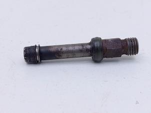 Gebruikte Injector (benzine injectie) Volkswagen Corrado 1.8 16V Prijs € 25,00 Margeregeling aangeboden door Automaterialen Ronald Morien B.V.
