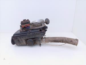 Gebruikte Luchtfilterhuis Volkswagen Corrado 1.8 16V Prijs € 125,00 Margeregeling aangeboden door Automaterialen Ronald Morien B.V.