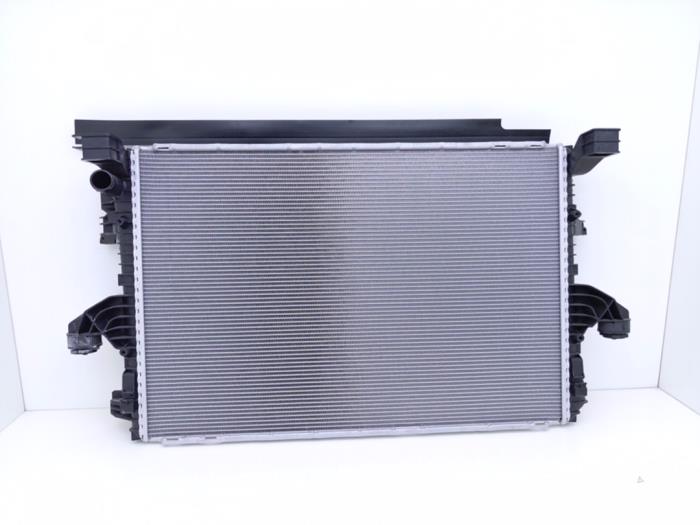 Gebruikte Radiateur Volkswagen Transporter T6 2.0 TDI 150 4Motion Prijs € 235,95 Inclusief btw aangeboden door Automaterialen Ronald Morien B.V.