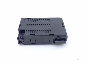 Gebruikte AUX/USB aansluiting Volkswagen Transporter T6 2.0 TDI 150 4Motion Prijs € 19,00 Inclusief btw aangeboden door Automaterialen Ronald Morien B.V.