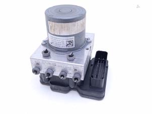 Gebruikte ABS Pomp Mercedes AMG GT 4-door coupe (X290) 4.0 63 S V8 Turbo 4-Matic+ Prijs € 745,00 Margeregeling aangeboden door Automaterialen Ronald Morien B.V.