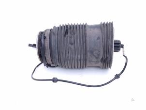 Gebruikte Luchtbalg Mercedes AMG GT 4-door coupe (X290) 4.0 63 S V8 Turbo 4-Matic+ Prijs € 195,00 Margeregeling aangeboden door Automaterialen Ronald Morien B.V.