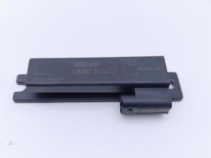 Gebruikte Antenne Landrover Range Rover Evoque (LVJ/LVS) 2.2 SD4 16V Prijs € 15,00 Margeregeling aangeboden door Automaterialen Ronald Morien B.V.