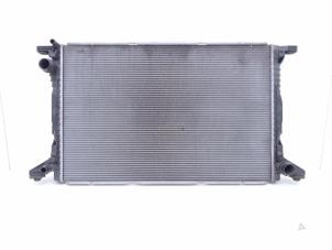 Gebruikte Radiateur Audi Q7 (4MB/4MG) 3.0 TDI V6 24V e-tron plug-in hybrid Prijs € 165,00 Margeregeling aangeboden door Automaterialen Ronald Morien B.V.