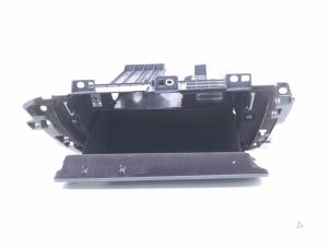 Gebruikte Dashboardkastje Porsche Cayenne III (9YA) 3.0 V6 Turbo 24V E-Hybrid Prijs € 235,95 Inclusief btw aangeboden door Automaterialen Ronald Morien B.V.