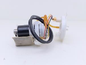 Gebruikte Benzinepomp Audi S5 (F53/F5P) 3.0 TFSI V6 24V Prijs € 75,00 Margeregeling aangeboden door Automaterialen Ronald Morien B.V.