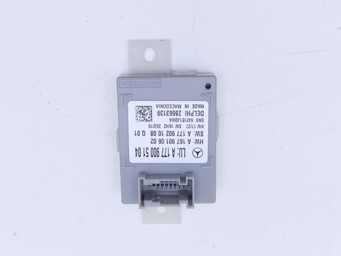 Computer Verlichting van een Mercedes-AMG A-Klasse AMG (177.0) 2.0 A-35 AMG Turbo 16V 4Matic 2019