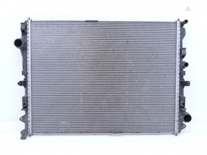 Gebruikte Radiateur Mercedes E Estate (S213) E-200d 1.6 Turbo 16V Prijs € 145,00 Margeregeling aangeboden door Automaterialen Ronald Morien B.V.