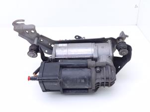 Gebruikte Luchtpomp (Vering) Mercedes E Estate (S213) E-200d 1.6 Turbo 16V Prijs € 375,00 Margeregeling aangeboden door Automaterialen Ronald Morien B.V.