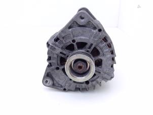 Gebruikte Dynamo Mercedes E Estate (S213) E-200d 1.6 Turbo 16V Prijs € 89,00 Margeregeling aangeboden door Automaterialen Ronald Morien B.V.