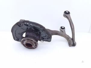 Gebruikte Fusee links-voor Mercedes E Estate (S213) E-200d 1.6 Turbo 16V Prijs € 115,00 Margeregeling aangeboden door Automaterialen Ronald Morien B.V.