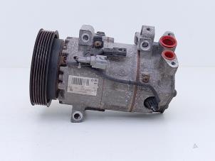 Gebruikte Pomp Airco Renault Captur (2R) 1.5 Energy dCi 90 FAP Prijs € 165,00 Margeregeling aangeboden door Automaterialen Ronald Morien B.V.