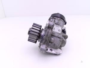 Gebruikte Hogedrukpomp Volkswagen Golf VII (AUA) 2.0 TDI 16V Prijs € 49,00 Margeregeling aangeboden door Automaterialen Ronald Morien B.V.