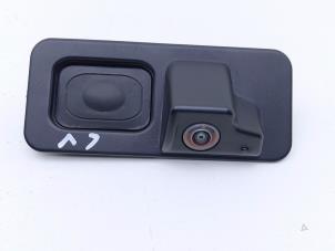 Gebruikte Achteruitrij Camera Jaguar E-Pace 2.0 D 165 MHEV 16V AWD Prijs € 199,65 Inclusief btw aangeboden door Automaterialen Ronald Morien B.V.