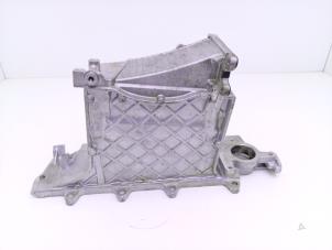 Gebruikte Inlaatspruitstuk Volkswagen Caddy Alltrack Combi 2.0 TDI 122 4Motion Prijs € 149,00 Margeregeling aangeboden door Automaterialen Ronald Morien B.V.