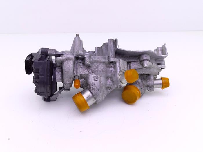 Waterpomp van een Volkswagen Golf VII (AUA) 1.5 TSI Evo BMT 16V 2019
